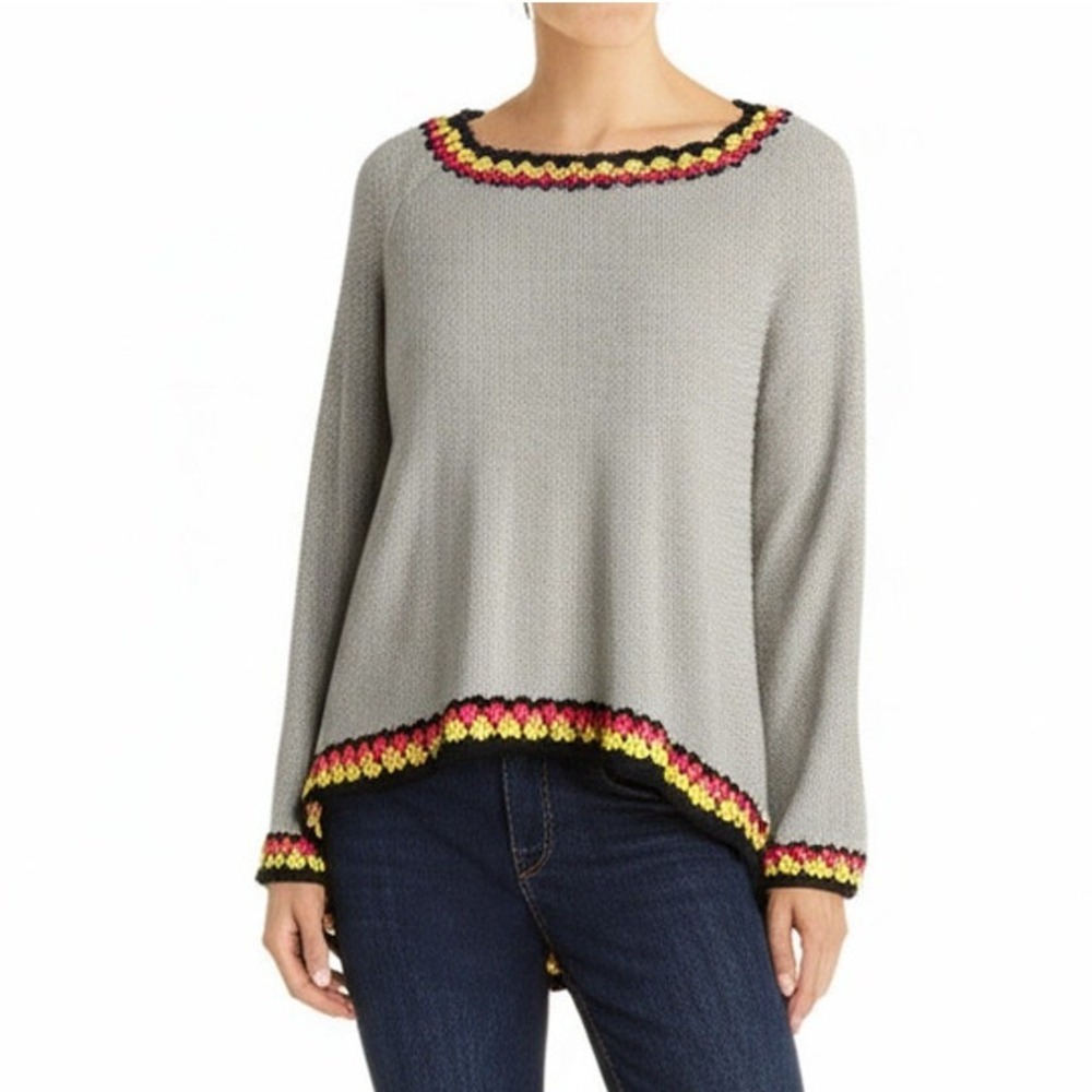 THML Sweater Womans Medium‎ Gray Beige Asymmetric Hem Crocheted Knit Boho Indie